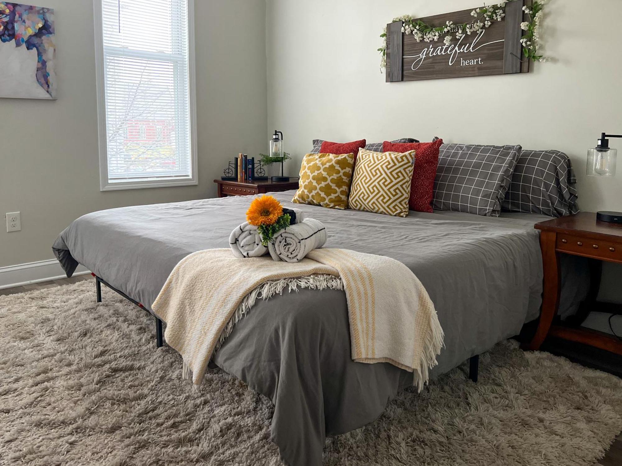 2 Lofts Downtown Louisville One Theater Room Esterno foto